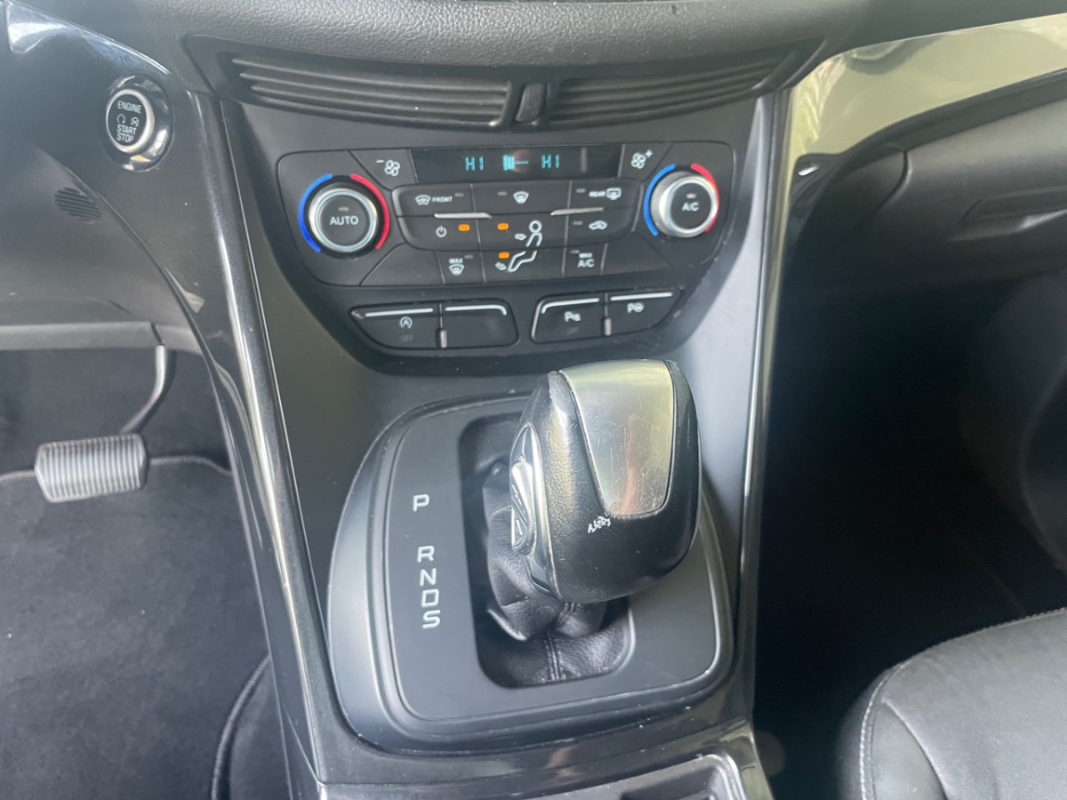 FORD KUGA 1.5 TDCI 120CH  BUSINESS EDITION 4X2 POWERSHIFT CAMERA GPS BA FORD KUGA 1.5 TDCI 120CH  BUSINESS EDITION 4X2 POWERSHIFT CAMERA GPS BA