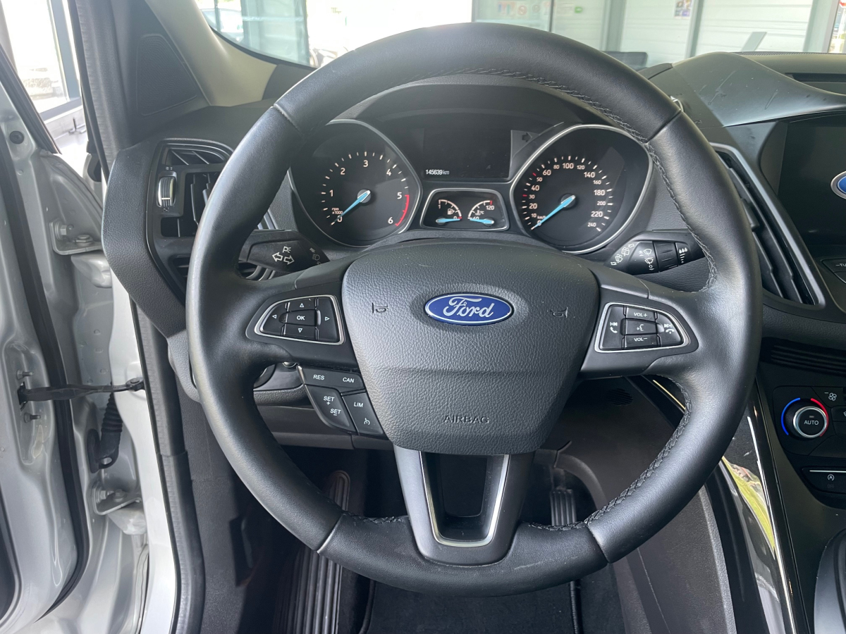 FORD KUGA 1.5 TDCI 120CH  BUSINESS EDITION 4X2 POWERSHIFT CAMERA GPS BA FORD KUGA 1.5 TDCI 120CH  BUSINESS EDITION 4X2 POWERSHIFT CAMERA GPS BA