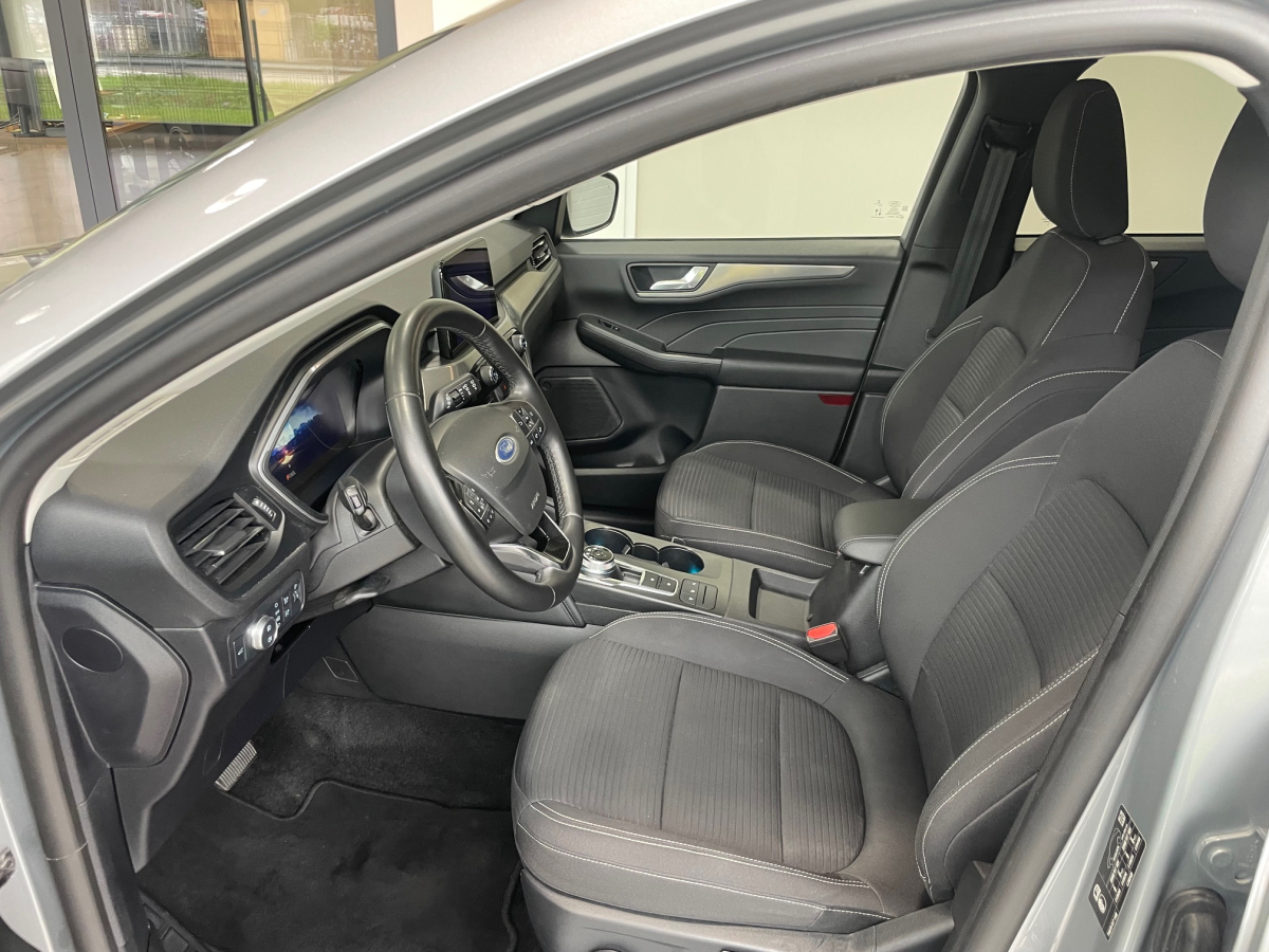 Ford Kuga 2.5 DURATEC 190CH FHEV E85 TITANIUM BVA Hayon elec Pack assistance  Ford Kuga 2.5 DURATEC 190CH FHEV E85 TITANIUM BVA Hayon elec Pack assistance