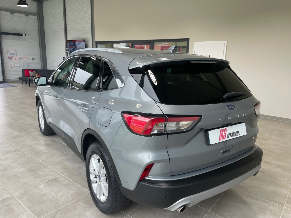 Ford Kuga 2.5 DURATEC 190CH FHEV E85 TITANIUM BVA Hayon elec Pack assistance  Ford Kuga 2.5 DURATEC 190CH FHEV E85 TITANIUM BVA Hayon elec Pack assistance