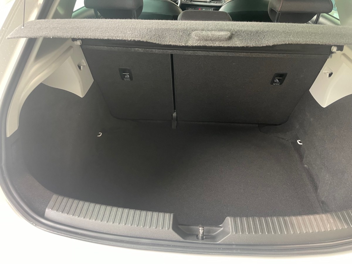 SEAT LEON 1.4 TSI 125CH FR TOIT OUVRANT SIEGES CHAUFFANT GPS SEAT LEON 1.4 TSI 125CH FR TOIT OUVRANT SIEGES CHAUFFANT GPS