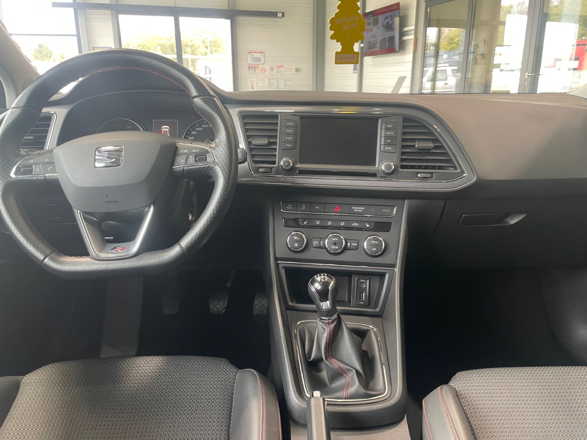 SEAT LEON 1.4 TSI 125CH FR TOIT OUVRANT SIEGES CHAUFFANT GPS SEAT LEON 1.4 TSI 125CH FR TOIT OUVRANT SIEGES CHAUFFANT GPS