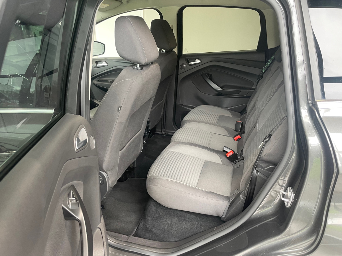 FORD C-MAX 1.0 ECOBOOST 125CH STOP&START TITANIUM PACK HIVER GPS CAMERA FORD C-MAX 1.0 ECOBOOST 125CH STOP&START TITANIUM PACK HIVER GPS CAMERA