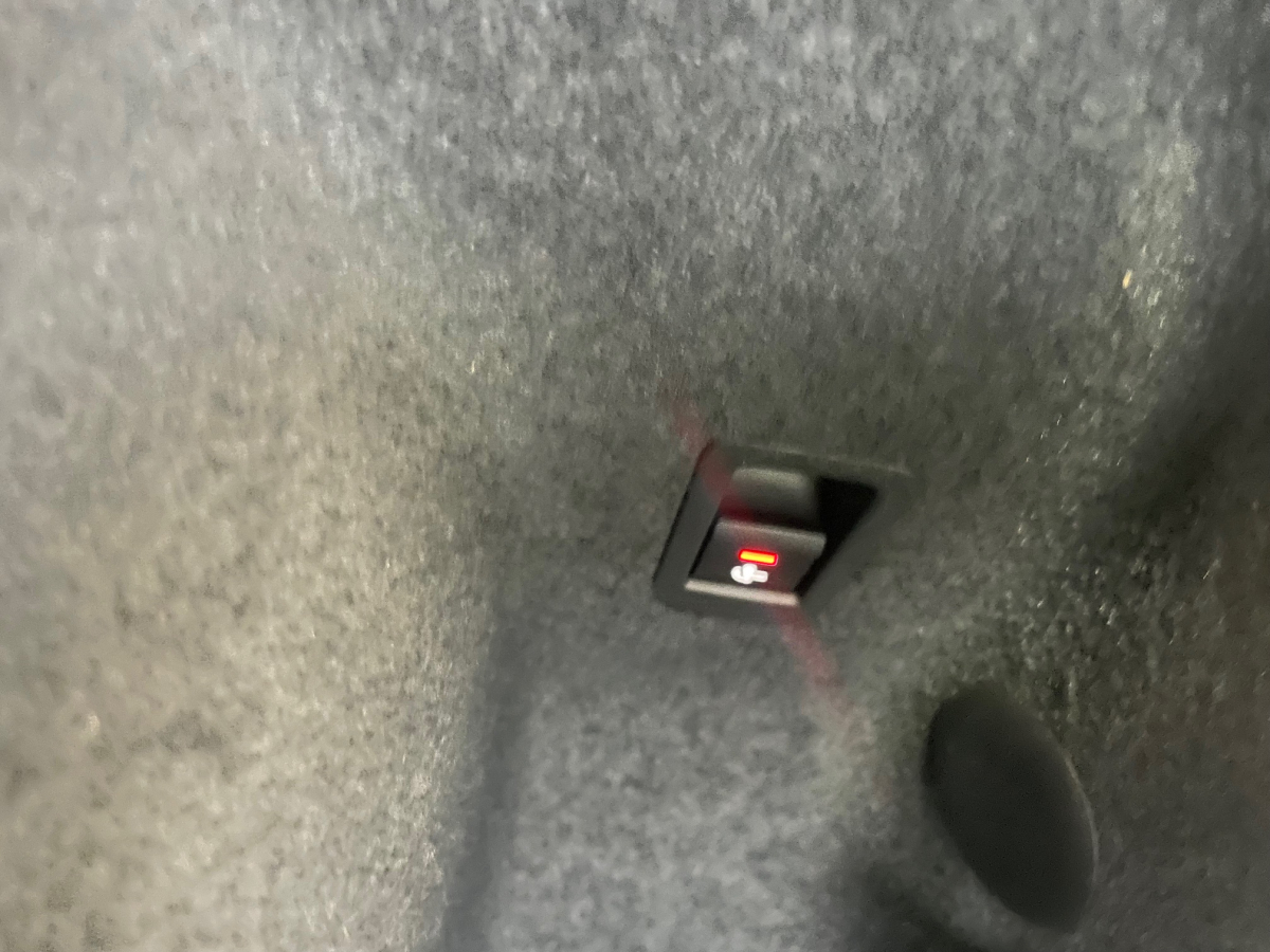 AUDI Q3 35 TDI 150CH TYPE S LINE INTÉRIEUR QUATTRO S TRONIC 7 CAMERA / ATTELAGE ELECTRIQUE / SIEGES CHAUFFANTS