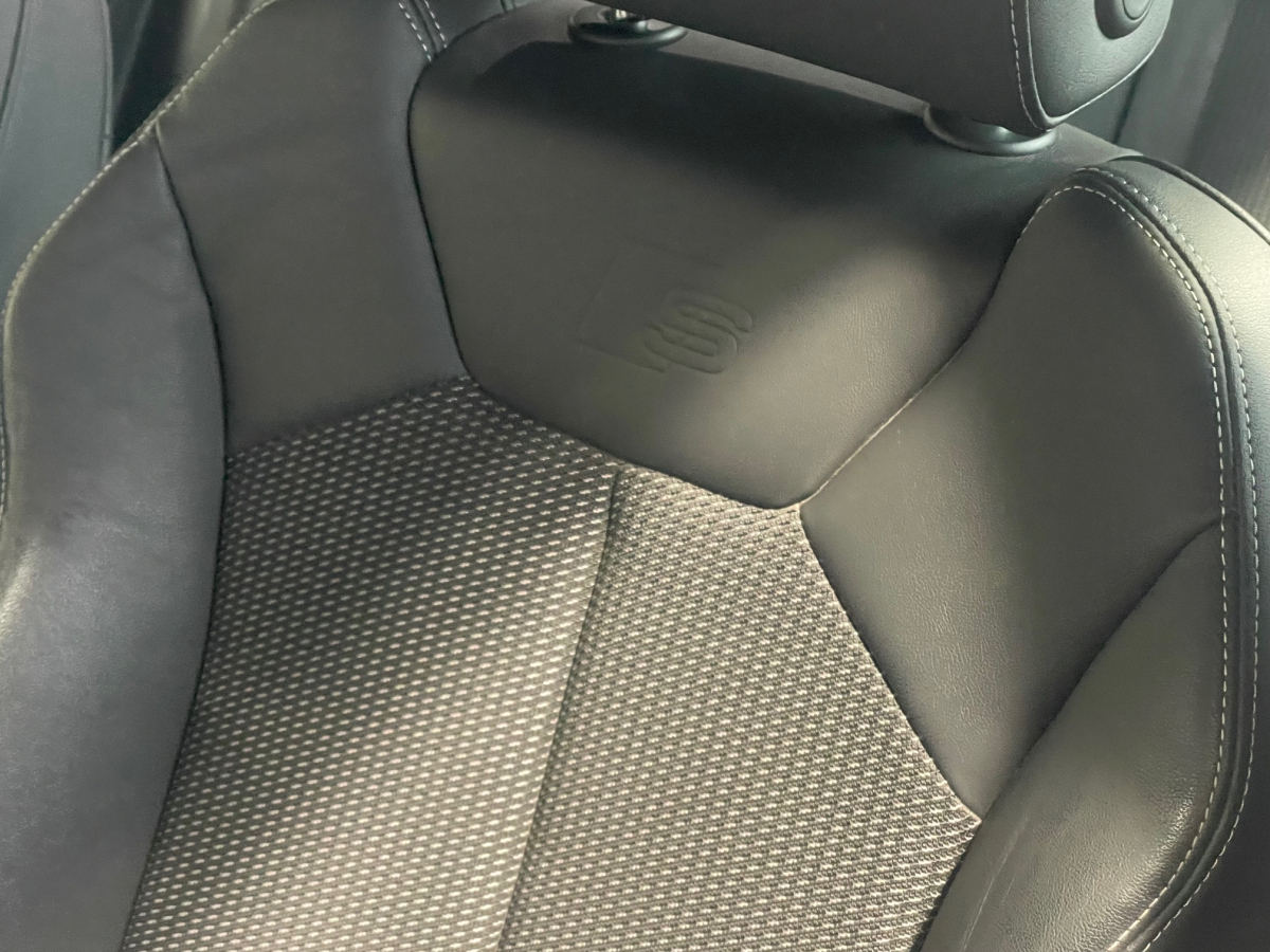 AUDI Q3 35 TDI 150CH TYPE S LINE INTÉRIEUR QUATTRO S TRONIC 7 CAMERA / ATTELAGE ELECTRIQUE / SIEGES CHAUFFANTS