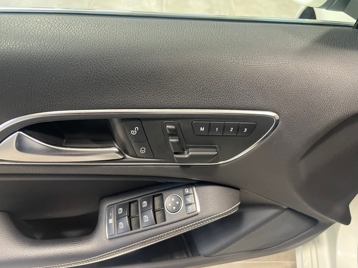 MERCEDES CLASSE A 200 INSPIRATION 7G-DCT CAMERA 