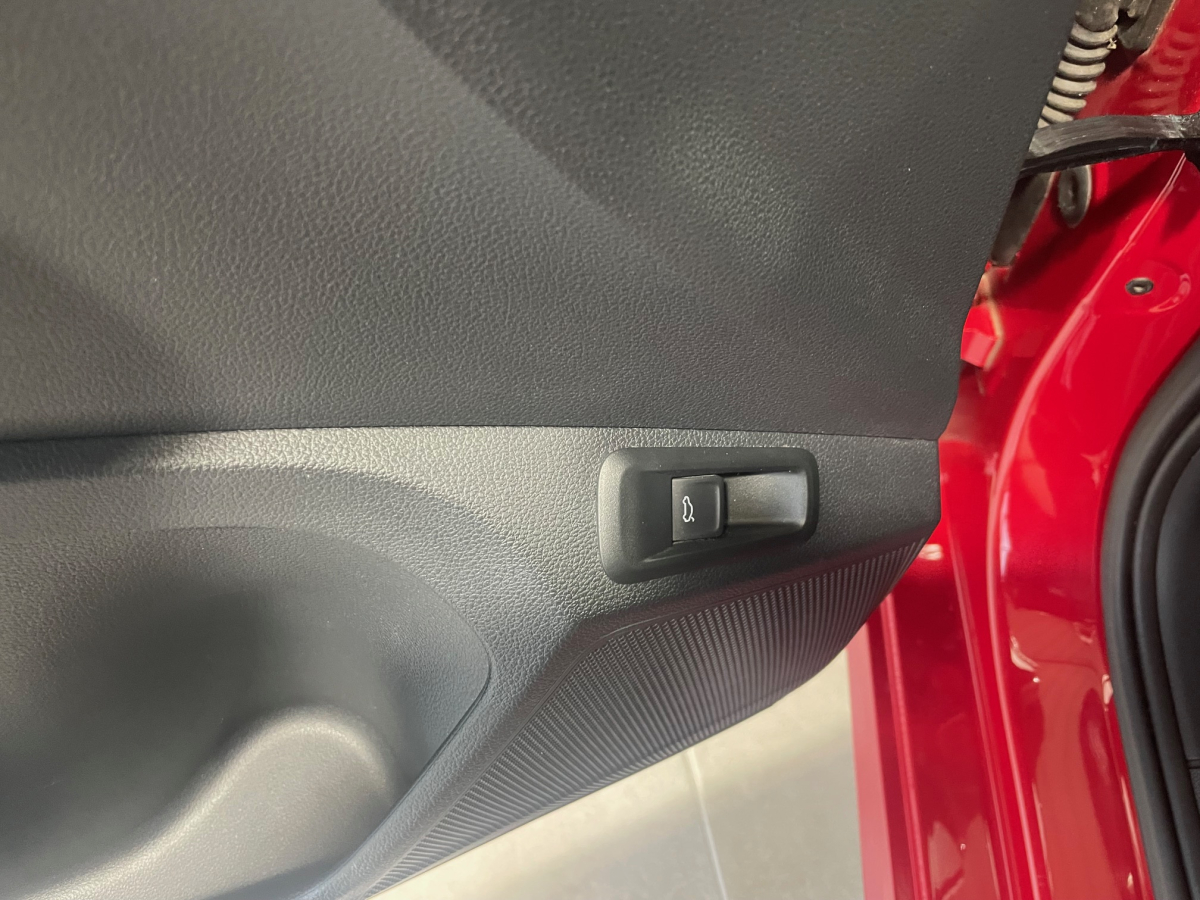 SKODA KAMIQ 1.0 TSI 116CH STYLE DSG7 TOIT PANO HAYON ELECT GPS