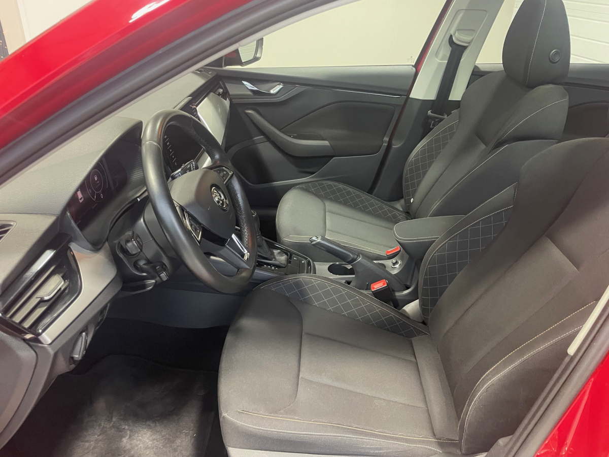 SKODA KAMIQ 1.0 TSI 116CH STYLE DSG7 TOIT PANO HAYON ELECT GPS