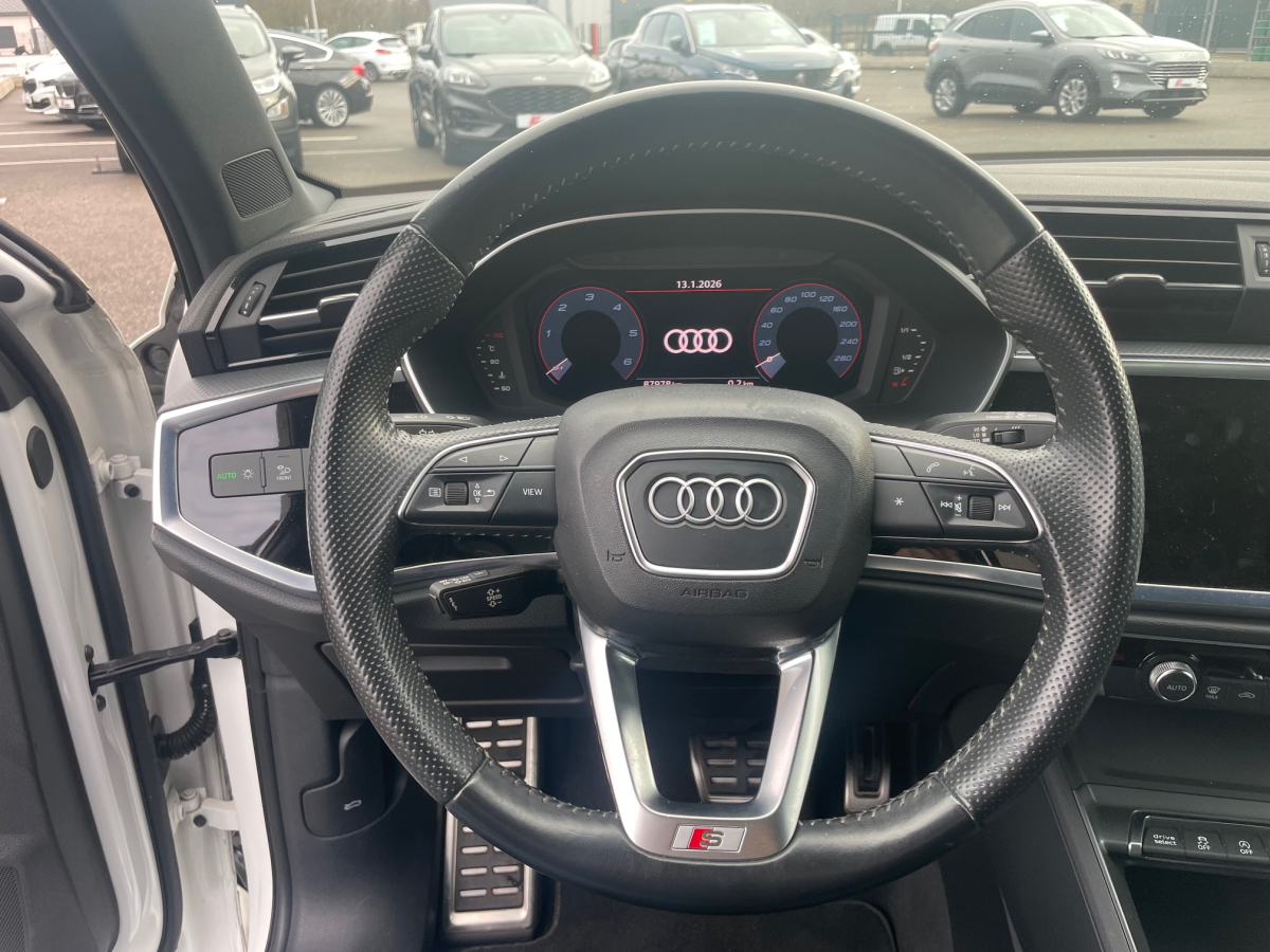 AUDI Q3 35 TDI 150CH S LINE S TRONIC 7 TOIT PANORAMIQUE