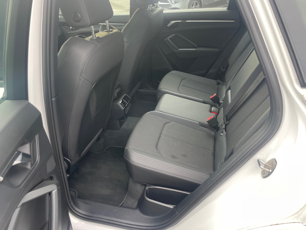 AUDI Q3 35 TDI 150CH S LINE S TRONIC 7 TOIT PANORAMIQUE