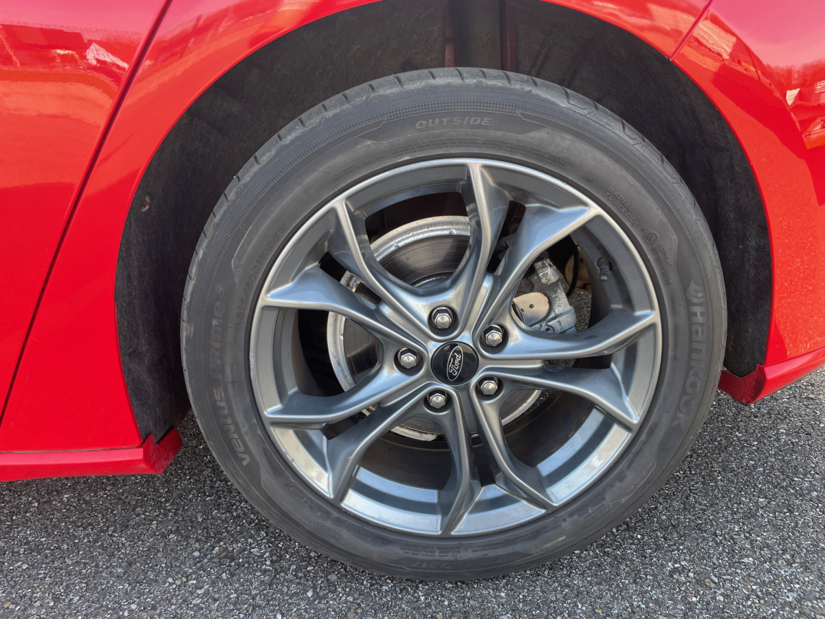 FORD FOCUS 1.0 ECOBOOST 125CH ST-LINE GPS 