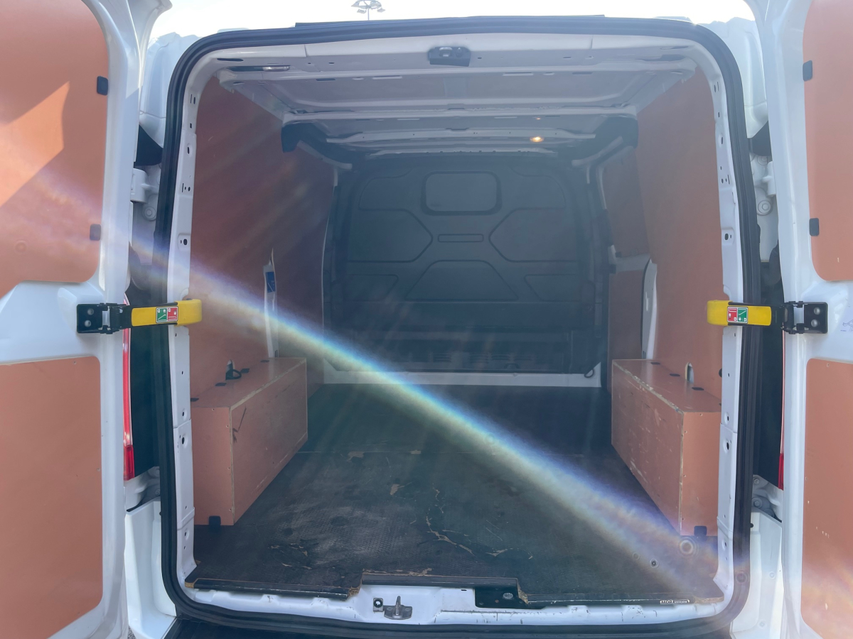 FORD TRANSIT CUSTOM FG 300 L1H1 2.0 ECOBLUE 130 TREND BUSINESS - CAMERA - GPS