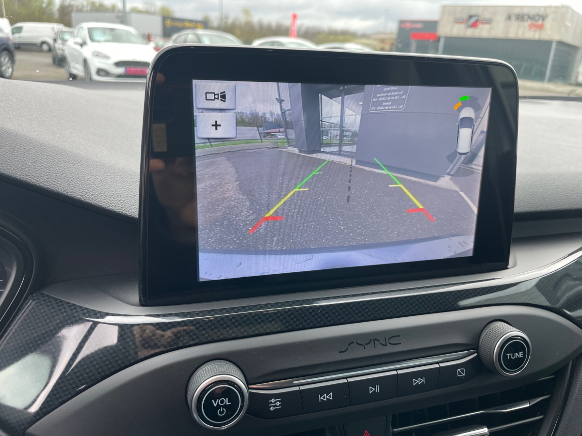 FORD FOCUS SW 1.5 ECOBOOST 150CH ST-LINE CAMERA / PACK HIVER / ATTACHE ELECTRIQUE