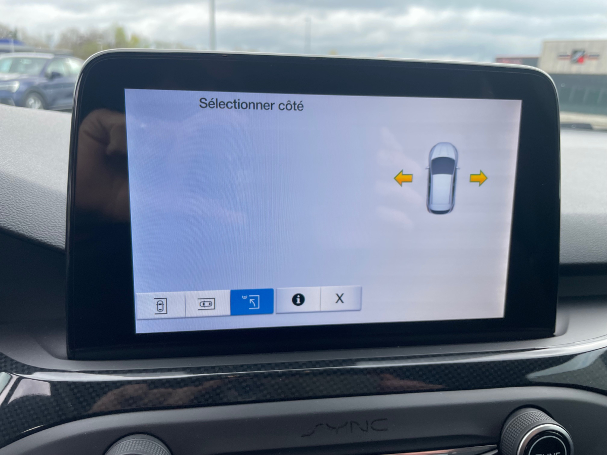 FORD FOCUS SW 1.5 ECOBOOST 150CH ST-LINE CAMERA / PACK HIVER / ATTACHE ELECTRIQUE