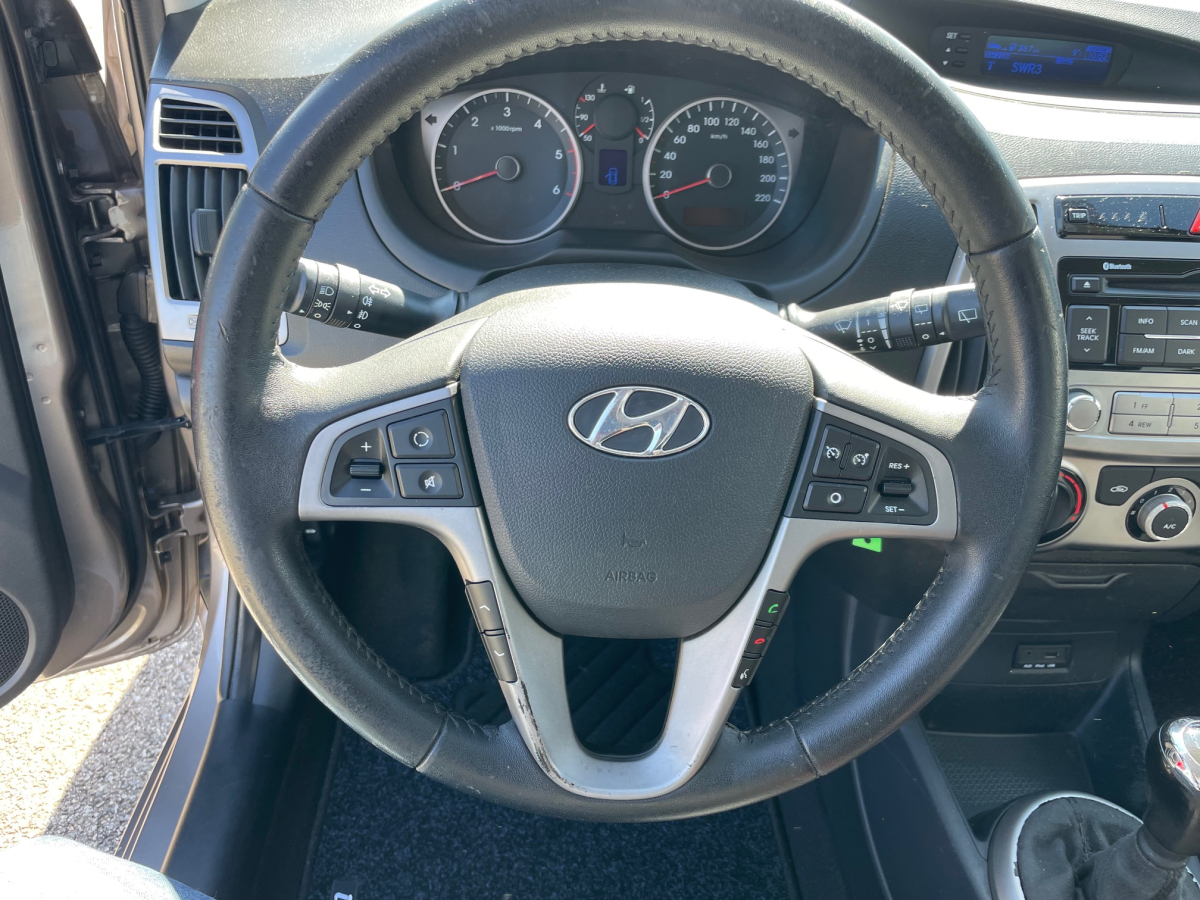 HYUNDAI I20 1.1 CRDI75 PACK INVENTIVE CLIM