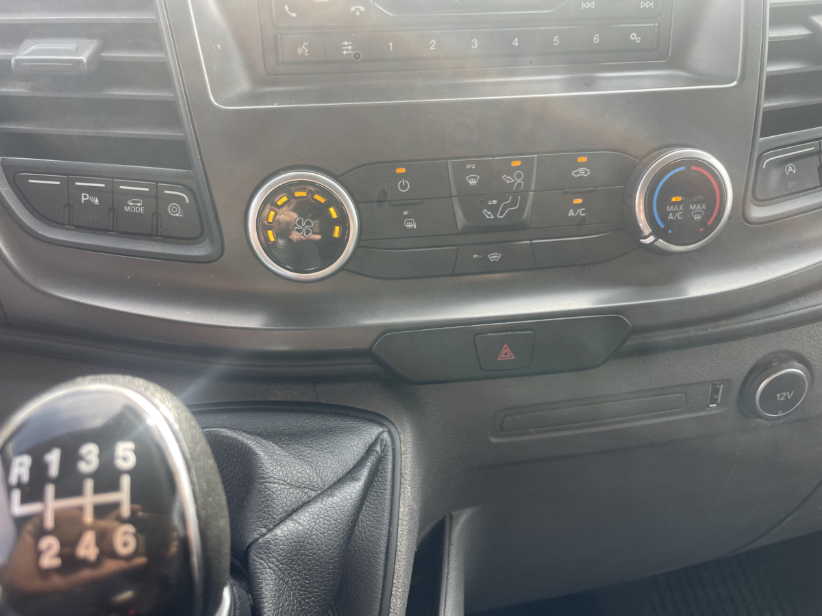 FORD TRANSIT CUSTOM FG 320 L2H1 2.0 ECOBLUE 170 TREND BUSINESS 
