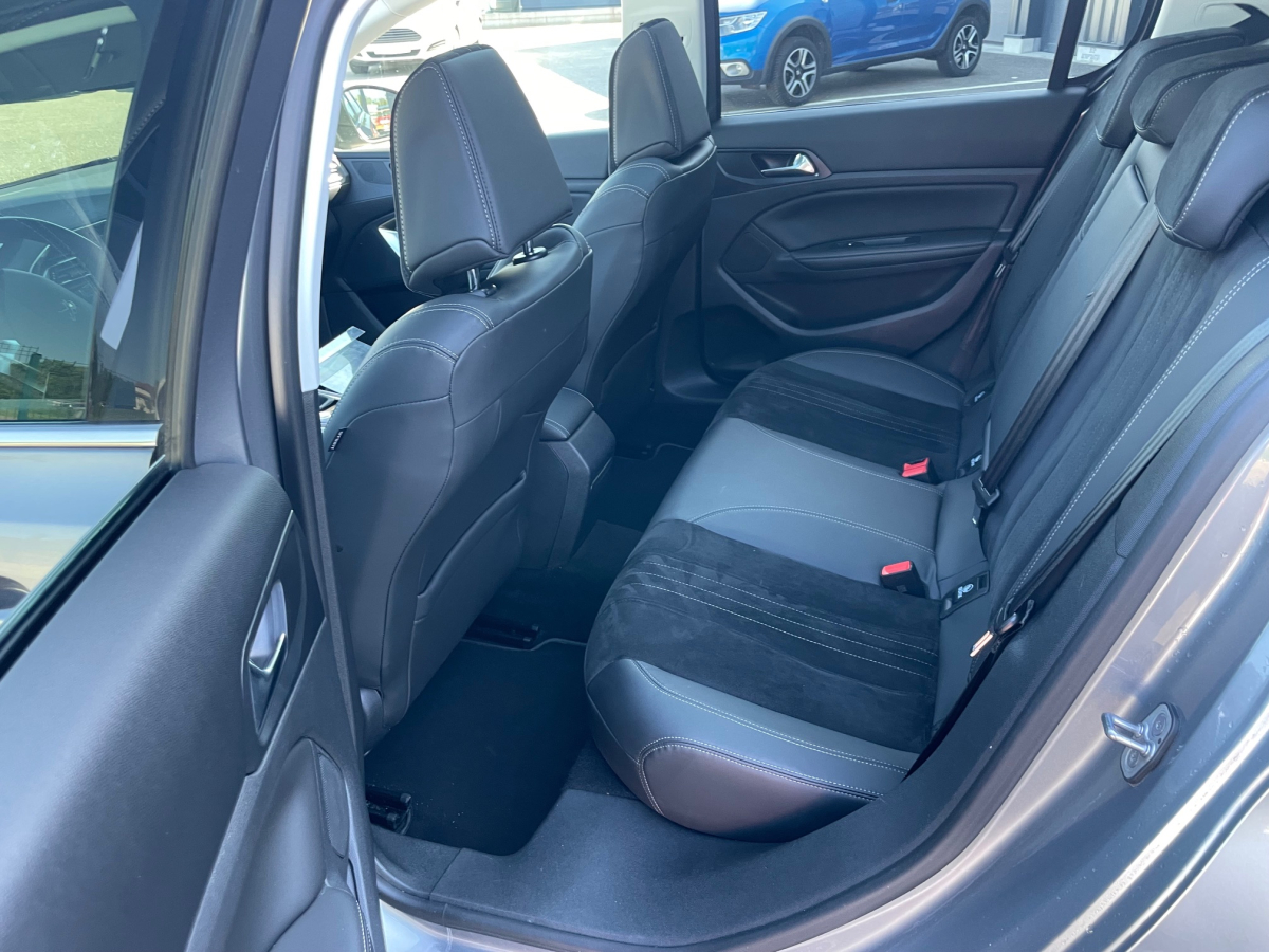 PEUGEOT 308 2.0 BLUEHDI 150CH ALLURE S&S 5P TOIT PANO