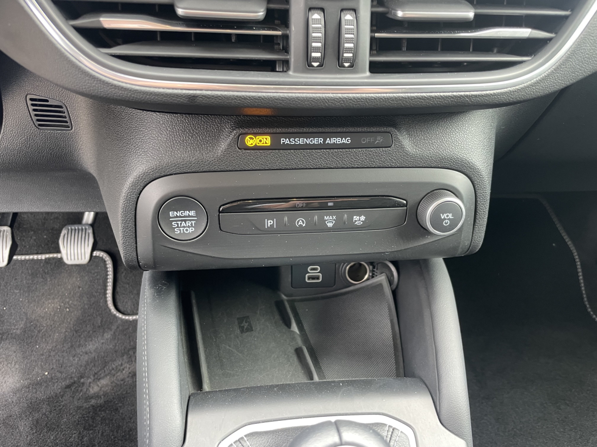 FORD FOCUS E85 1.0 FLEXIFUEL MHEV 125CH TITANIUM X BUSINESS GRAND ECRAN CAMERA