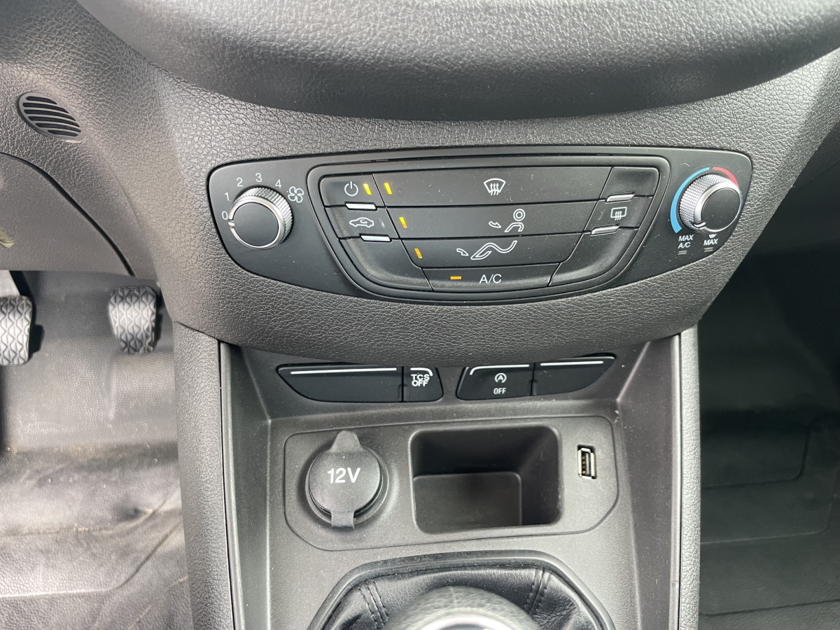FORD TRANSIT COURIER 1.5 TDCI 100CH STOP&START TREND