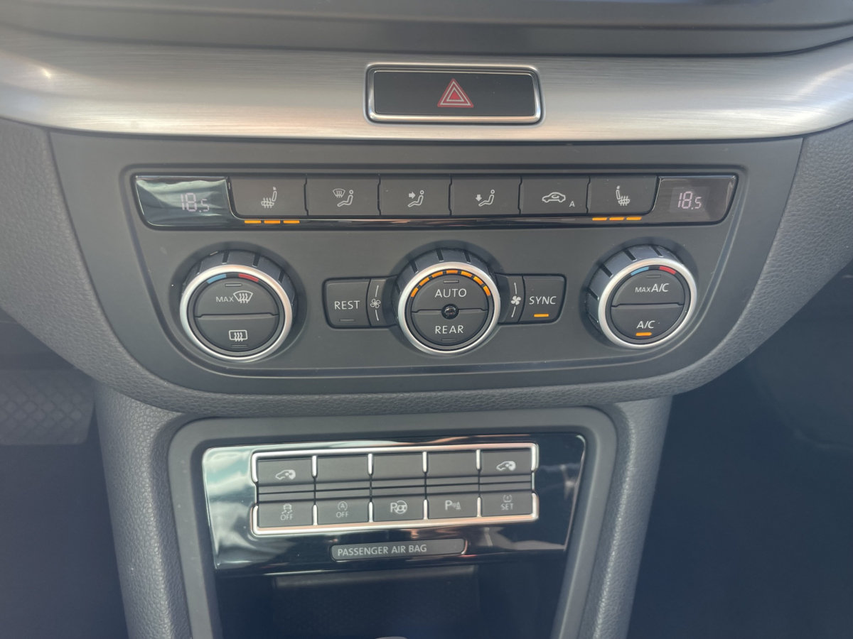 VOLKSWAGEN SHARAN 2.0 TDI 177CH BLUEMOTION FAP CARAT DSG6 SIEGES CHAUFFANT CAMERA TOIT OUVRANT