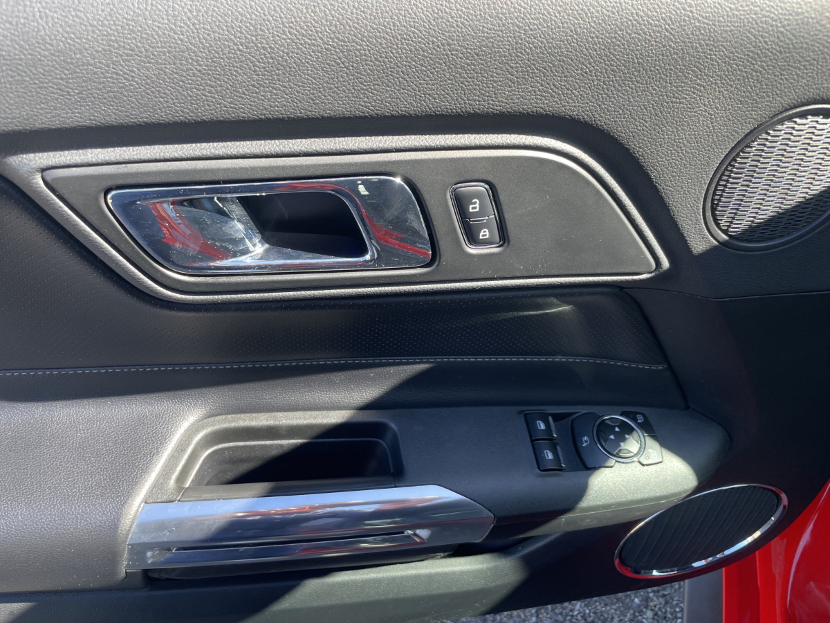 FORD MUSTANG FASTBACK 5.0 V8 421CH GT BVA6 GPS SIEGES CHAUFFANTS ET CLIMATISÉS PAS DE MALUS