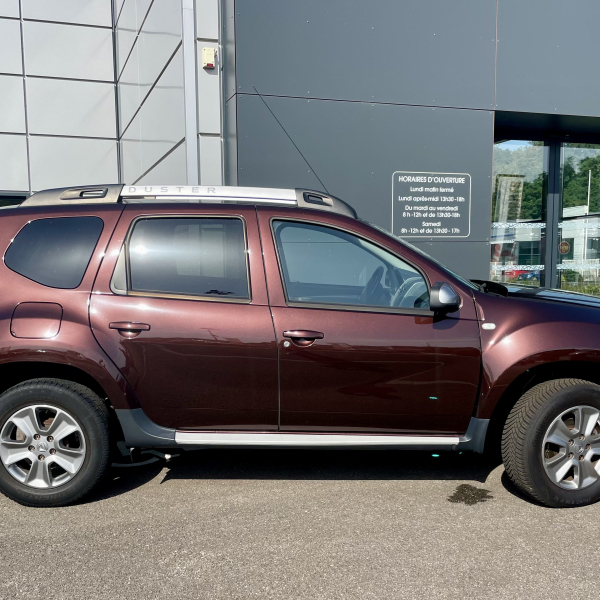 DACIA DUSTER 110 CH PRESTIGE DIESEL ATTELAGE CAMERA AR