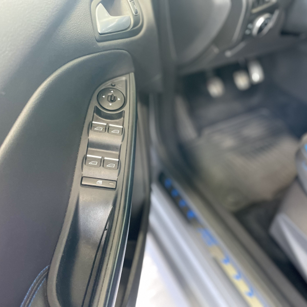 Ford Focus RS 350ch - RECARO - Jantes RS forgées 
