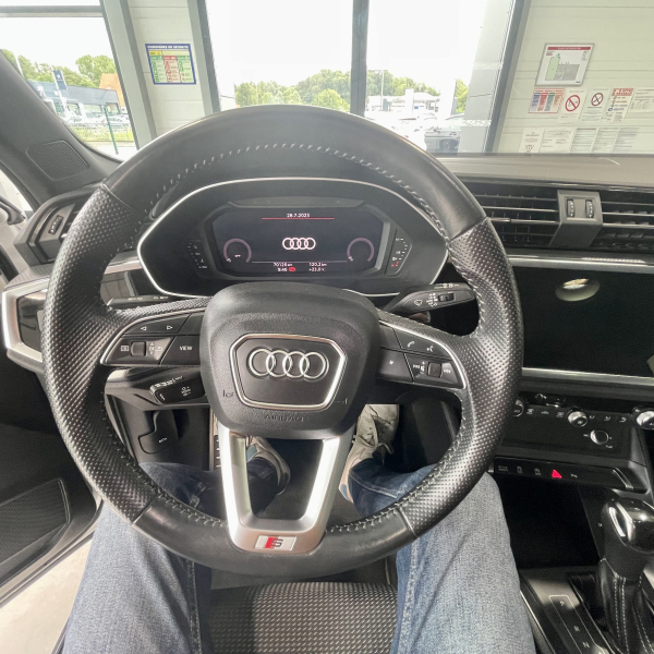 AUDI Q3 35 TDI 150ch S-Line S-Tronic 7