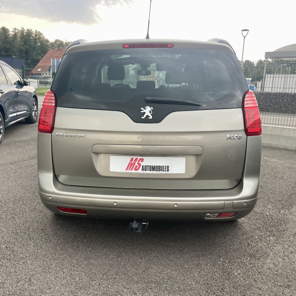 Peugeot 5008 1.6 HDI FAP Premium 7 places - toit panoramique - 2010