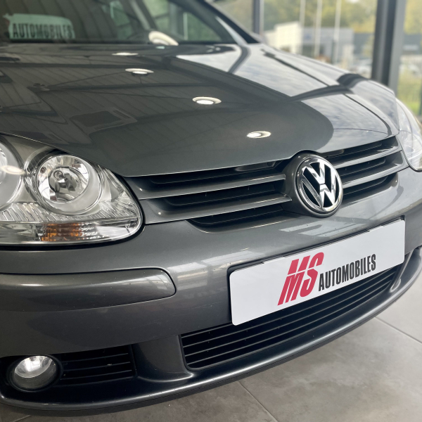 Volkswagen Golf 5 1.9 TDI 105 ch United