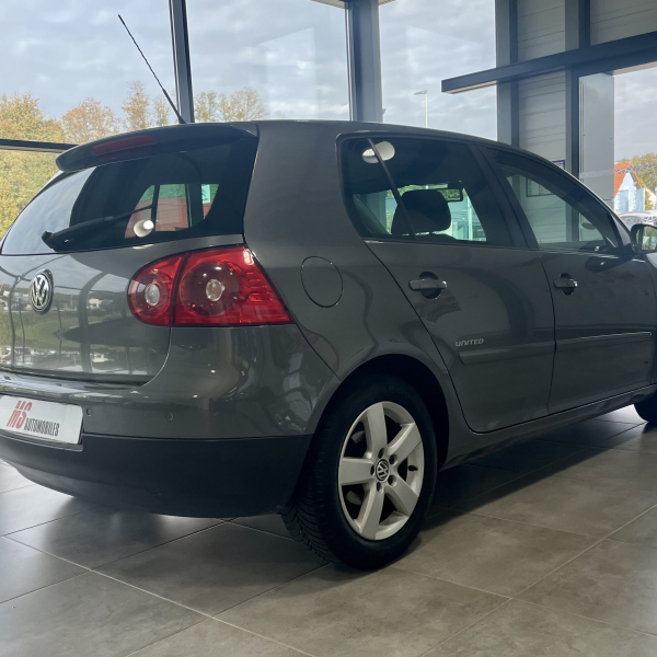 Volkswagen Golf 5 1.9 TDI 105 ch United