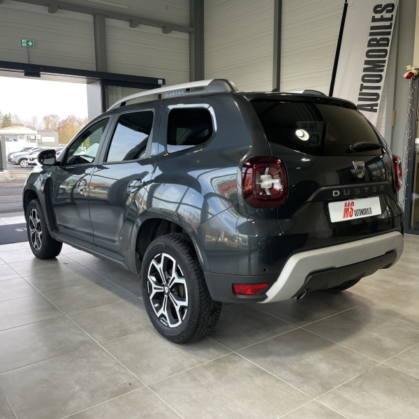 DACIA DUSTER 1.5 BluedCi 115 Prestige avec Carte mains libres, GPS et Caméra de recul