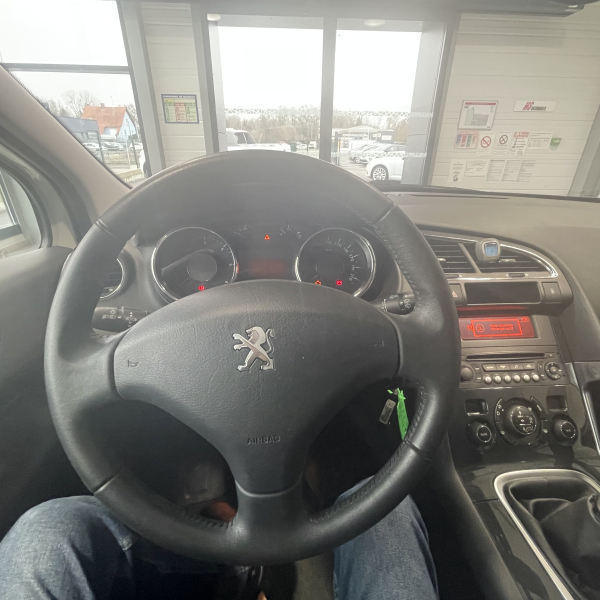 Peugeot 3008 1.6 HDI 115 ch FAP Active