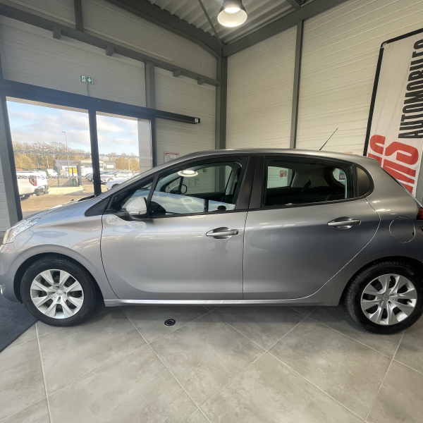 Peugeot 208 1.2 Puretech 68 ch Like 5 portes