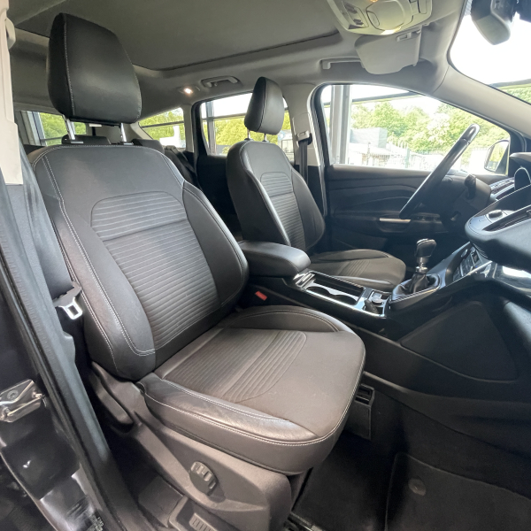 Ford Kuga 1.5 TDCI 125ch Stop&Start Titanium 4x2