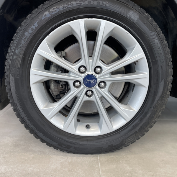 Ford Kuga 1.5 TDCI 125ch Stop&Start Titanium 4x2