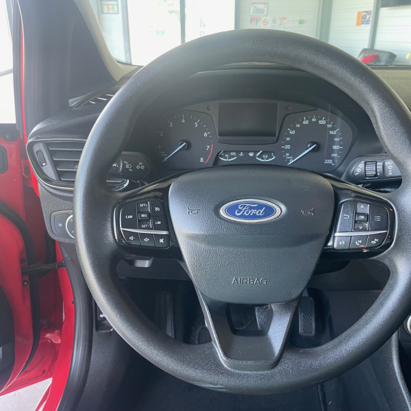 Ford Fiesta 1.1 85CH COOL & CONNECT 3P EURO6.2 1er main 