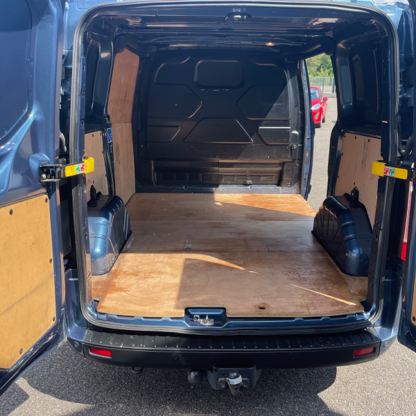 Ford TRANSIT CUSTOM FG 280 L1H1 2.0 ECOBLUE 130 TREND BUSINESS Attelage