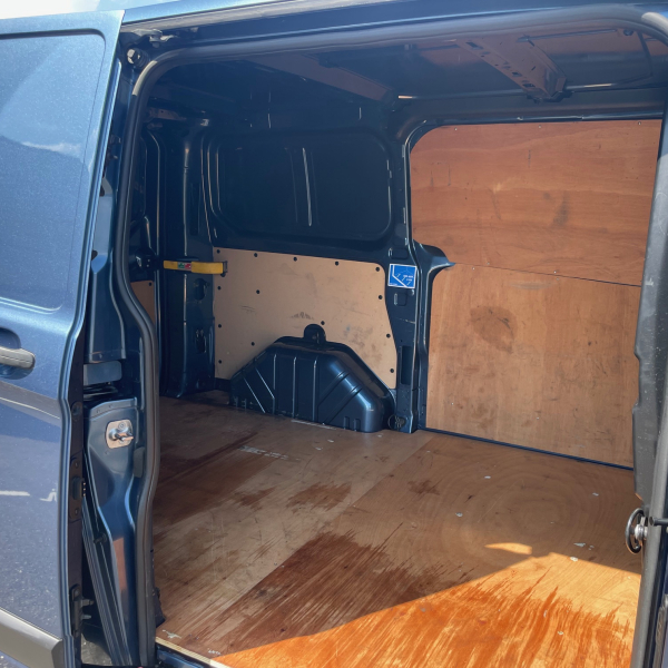 Ford TRANSIT CUSTOM FG 280 L1H1 2.0 ECOBLUE 130 TREND BUSINESS Attelage