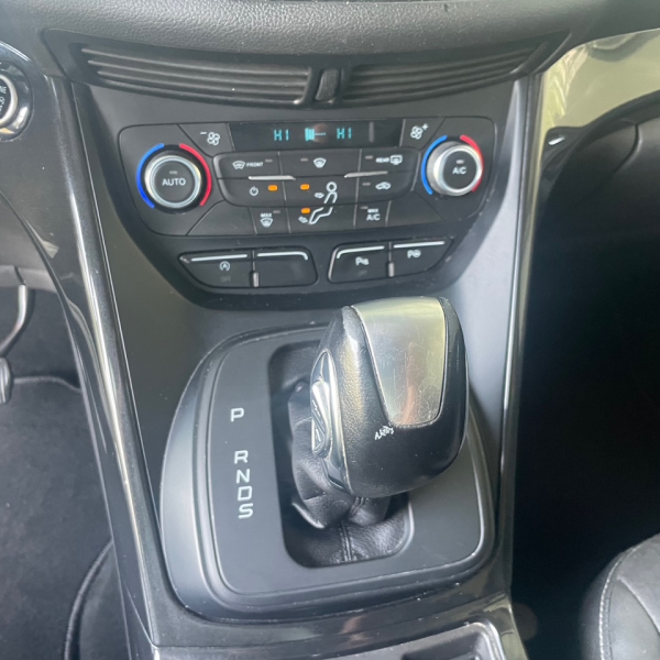 FORD KUGA 1.5 TDCI 120CH  BUSINESS EDITION 4X2 POWERSHIFT CAMERA GPS BA FORD KUGA 1.5 TDCI 120CH  BUSINESS EDITION 4X2 POWERSHIFT CAMERA GPS BA