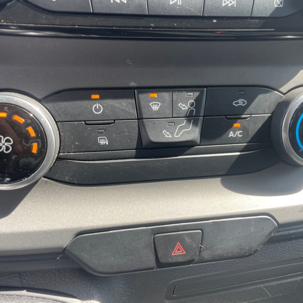 FORD TRANSIT CUSTOM 280 L1H1 2.0 ECOBLUE 130 TREND BUSINESS CAMERA GPS FORD TRANSIT CUSTOM 280 L1H1 2.0 ECOBLUE 130 TREND BUSINESS CAMERA GPS