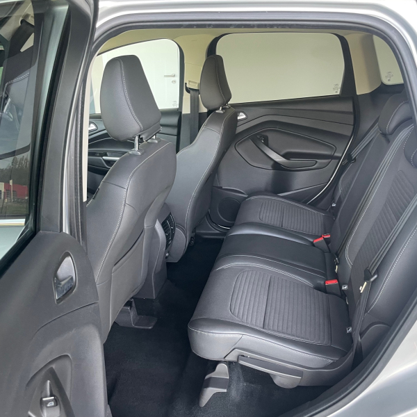 FORD KUGA 1.5 TDCI 120CH  BUSINESS EDITION 4X2 POWERSHIFT CAMERA GPS BA FORD KUGA 1.5 TDCI 120CH  BUSINESS EDITION 4X2 POWERSHIFT CAMERA GPS BA