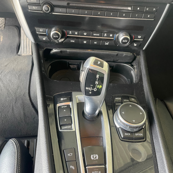 BMW SERIE 5 GRAN TURISMO 520DA 184CH LUXURY TOIT OUVRANT CUIR CAMERA