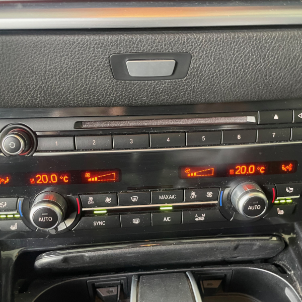 BMW SERIE 5 GRAN TURISMO 520DA 184CH LUXURY TOIT OUVRANT CUIR CAMERA