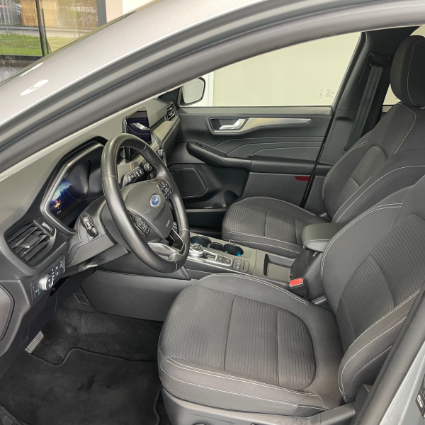 Ford Kuga 2.5 DURATEC 190CH FHEV E85 TITANIUM BVA Hayon elec Pack assistance  Ford Kuga 2.5 DURATEC 190CH FHEV E85 TITANIUM BVA Hayon elec Pack assistance