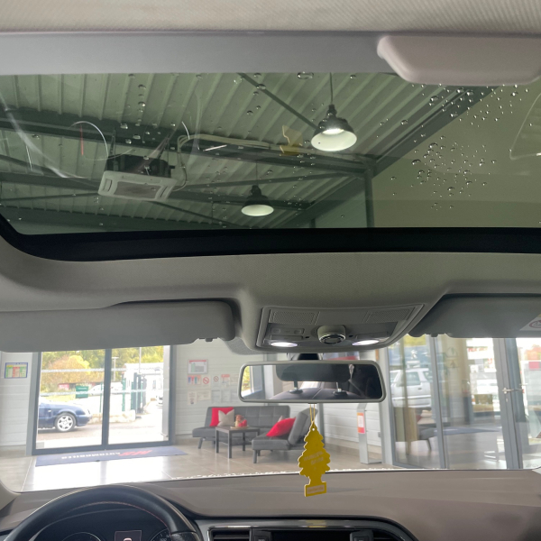 SEAT LEON 1.4 TSI 125CH FR TOIT OUVRANT SIEGES CHAUFFANT GPS SEAT LEON 1.4 TSI 125CH FR TOIT OUVRANT SIEGES CHAUFFANT GPS