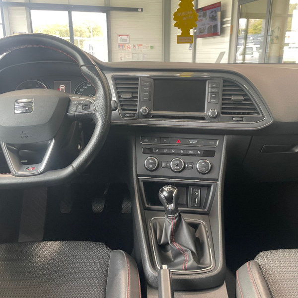 SEAT LEON 1.4 TSI 125CH FR TOIT OUVRANT SIEGES CHAUFFANT GPS SEAT LEON 1.4 TSI 125CH FR TOIT OUVRANT SIEGES CHAUFFANT GPS