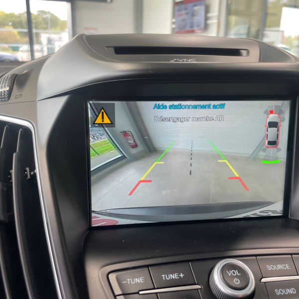 FORD C-MAX 1.0 ECOBOOST 125CH STOP&START TITANIUM PACK HIVER GPS CAMERA FORD C-MAX 1.0 ECOBOOST 125CH STOP&START TITANIUM PACK HIVER GPS CAMERA