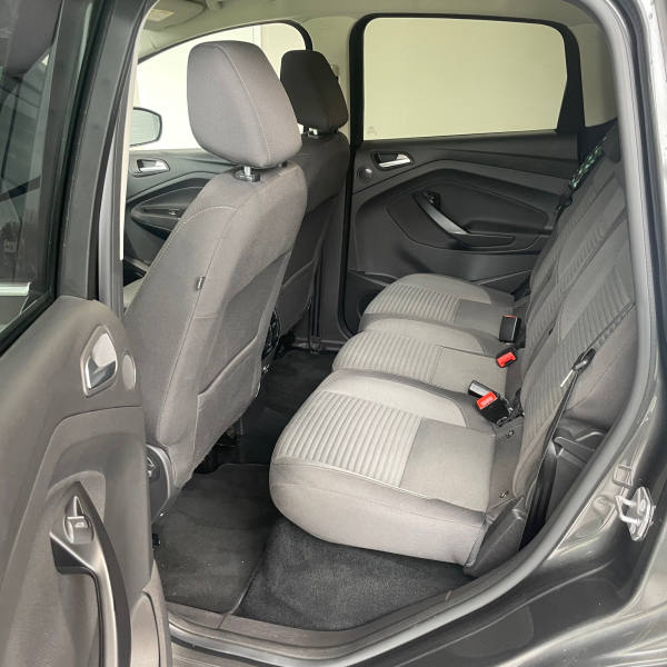 FORD C-MAX 1.0 ECOBOOST 125CH STOP&START TITANIUM PACK HIVER GPS CAMERA FORD C-MAX 1.0 ECOBOOST 125CH STOP&START TITANIUM PACK HIVER GPS CAMERA