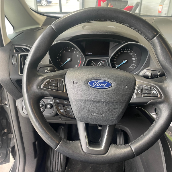 FORD C-MAX 1.0 ECOBOOST 125CH STOP&START TITANIUM PACK HIVER GPS CAMERA FORD C-MAX 1.0 ECOBOOST 125CH STOP&START TITANIUM PACK HIVER GPS CAMERA